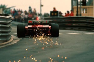 Schumi-im-Ferrari-in-Monaco-immer-ein-Spektakel