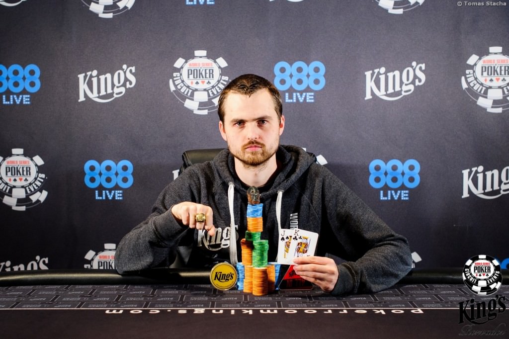 Martin Kabrhel ist der Super High Roller Champion der WSOPC im King's